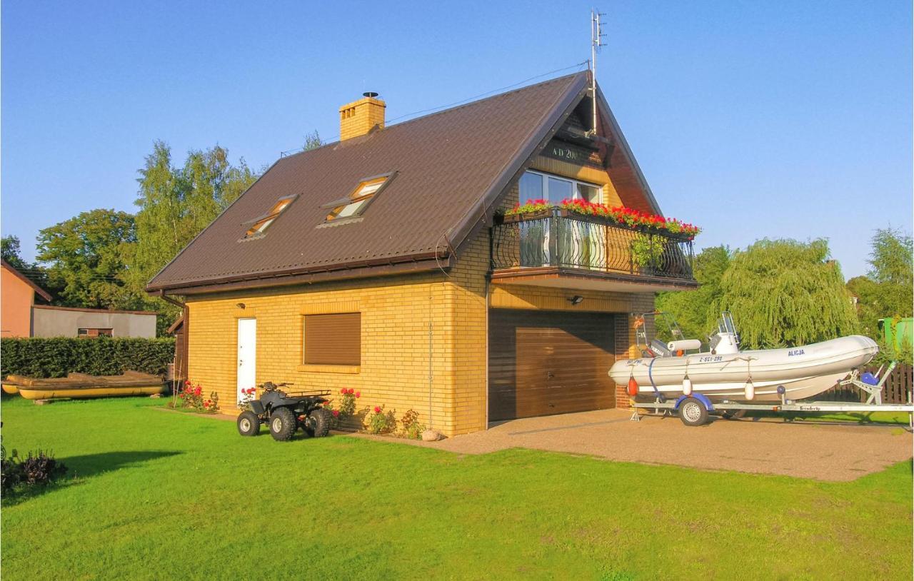 Cozy Apartment In Nowe Warpno With Wifi Exterior photo