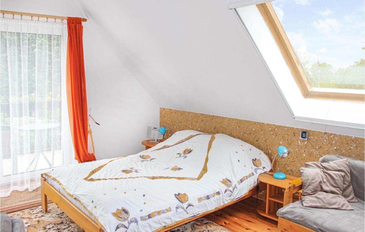 Cozy Apartment In Nowe Warpno With Wifi Exterior photo