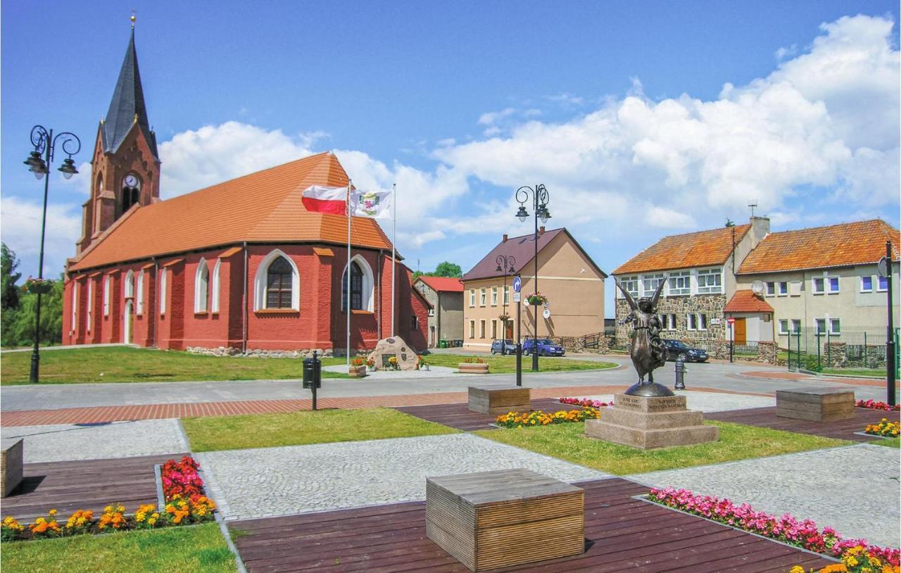 Cozy Apartment In Nowe Warpno With Wifi Exterior photo